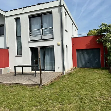 Comme Maison *